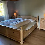 Delightful Vacation - Boat - Seaview - Garden Feriehus